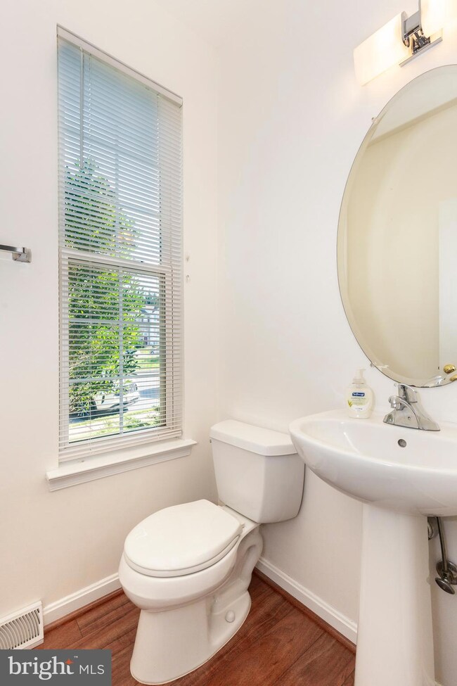 1151 Balsam Cir, Sykesville, MD 21784 - photo 4