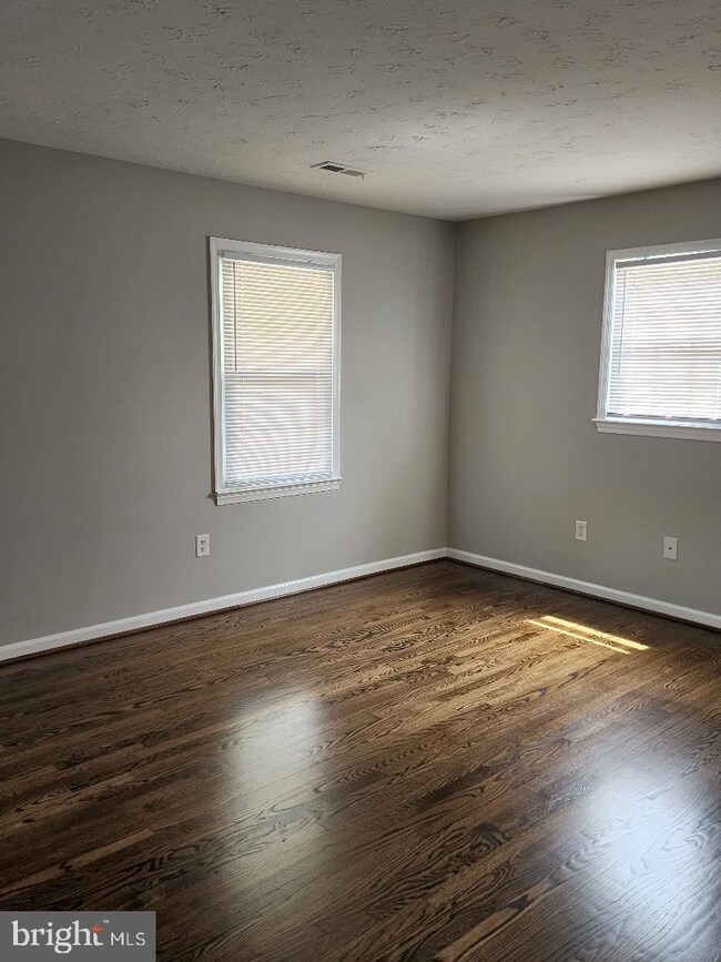 121 W 11th St, Front Royal, VA 22630 - photo 3