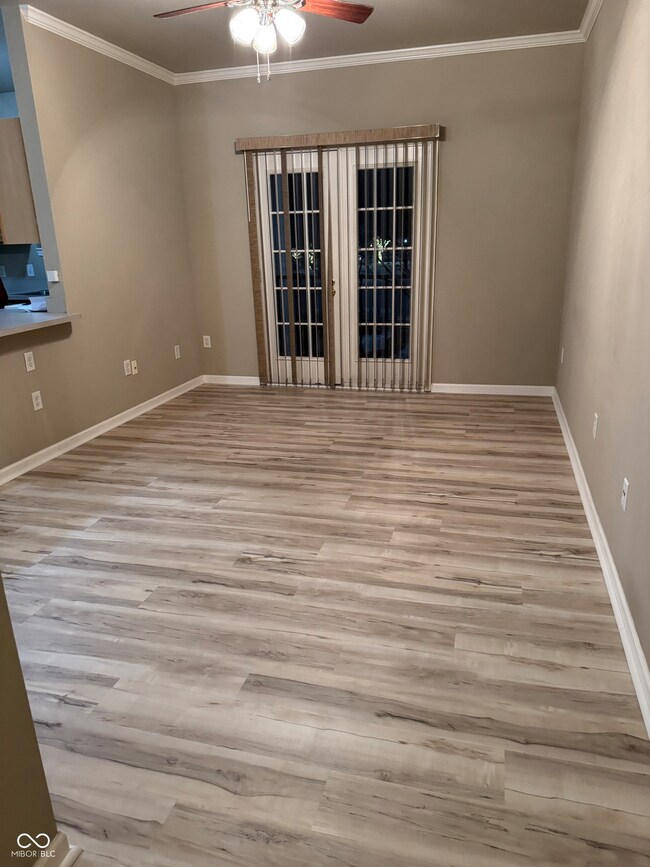 12926 University Crescent unit 2B, Carmel, IN 46032 - photo 5