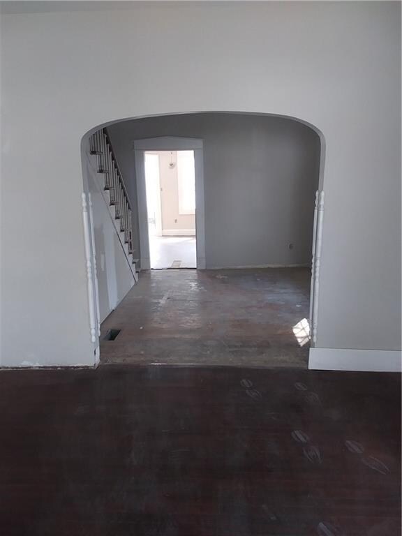 1221 W 5th St, Anderson, IN 46016 - photo 2