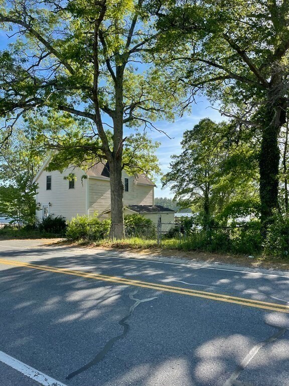 183 Wampatuck St, Pembroke, MA 02359 - photo 6