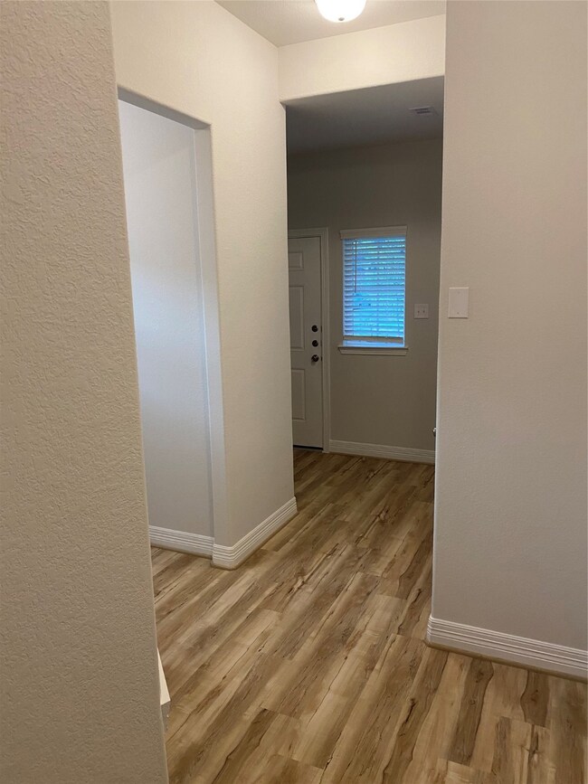 10102 Barn Owl Trail, Magnolia, TX 77354 - photo 7