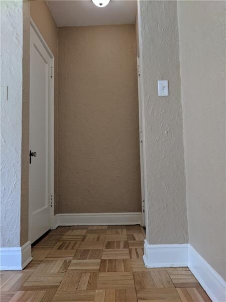 Entry foyer to the unit, 3E