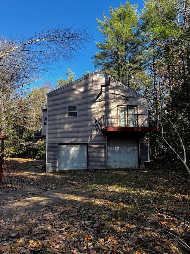 Driveway Side Deck Exterior 371 Carding