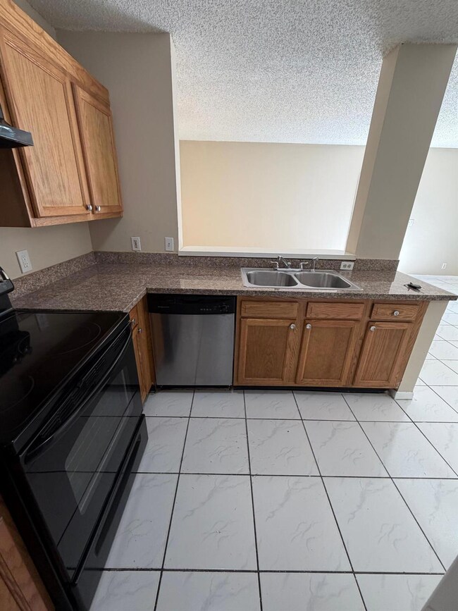 11441 NW 35th St, Coral Springs, FL 33065 - photo 6