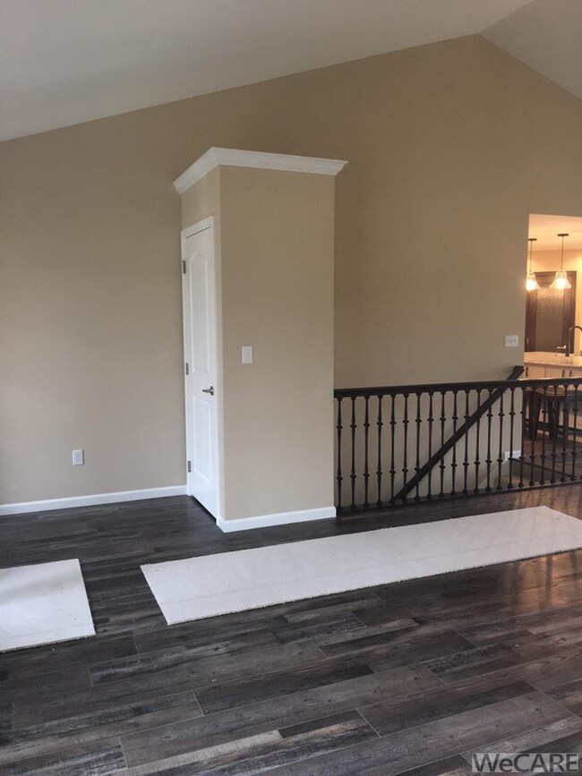 5154 Surrey Ln, Lima, OH 45807 - photo 2