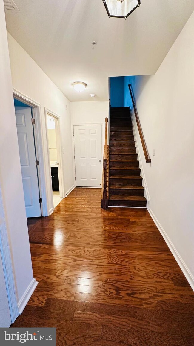 3439 Naamans Dr, Claymont, DE 19703 - photo 2