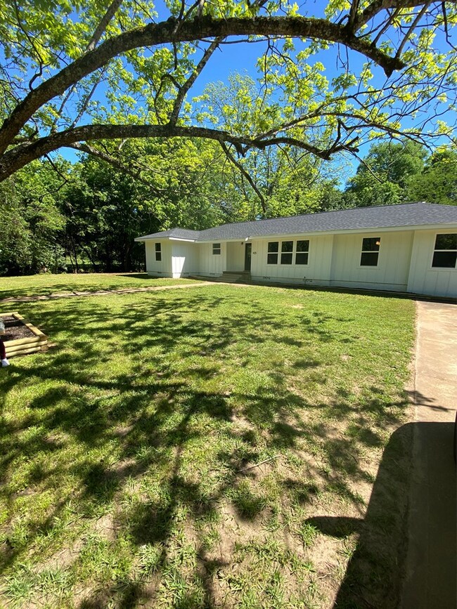 425 Sunset Ave, Nacogdoches, TX 75964 - photo 2