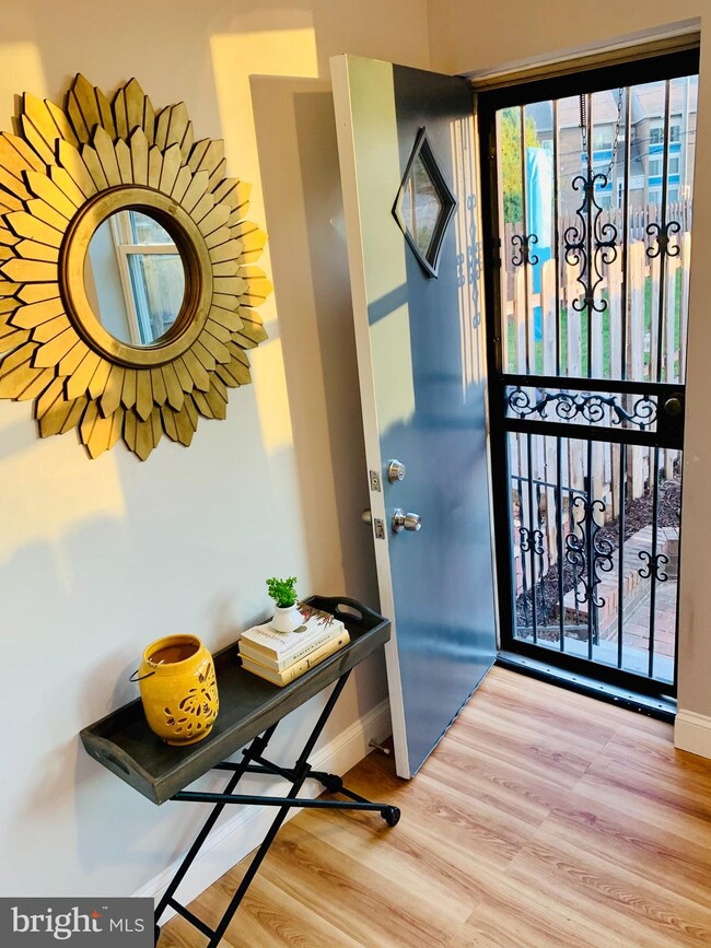 635 Franklin St NE, Washington, DC 20017 - photo 2