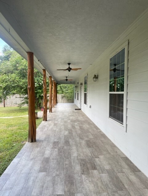 9110 Pine Ln, Magnolia, TX 77354 - photo 3