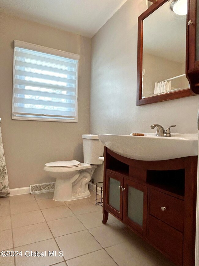 18 Northgate Dr, Albany, NY 12203 - photo 7