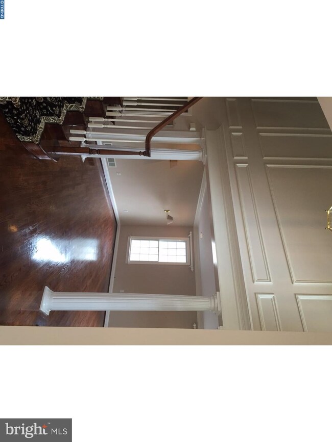 1127 Riverview Ln, Conshohocken, PA 19428 - photo 4