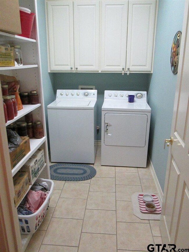 2310 Dietz Ln, Tyler, TX 75701 - photo 6