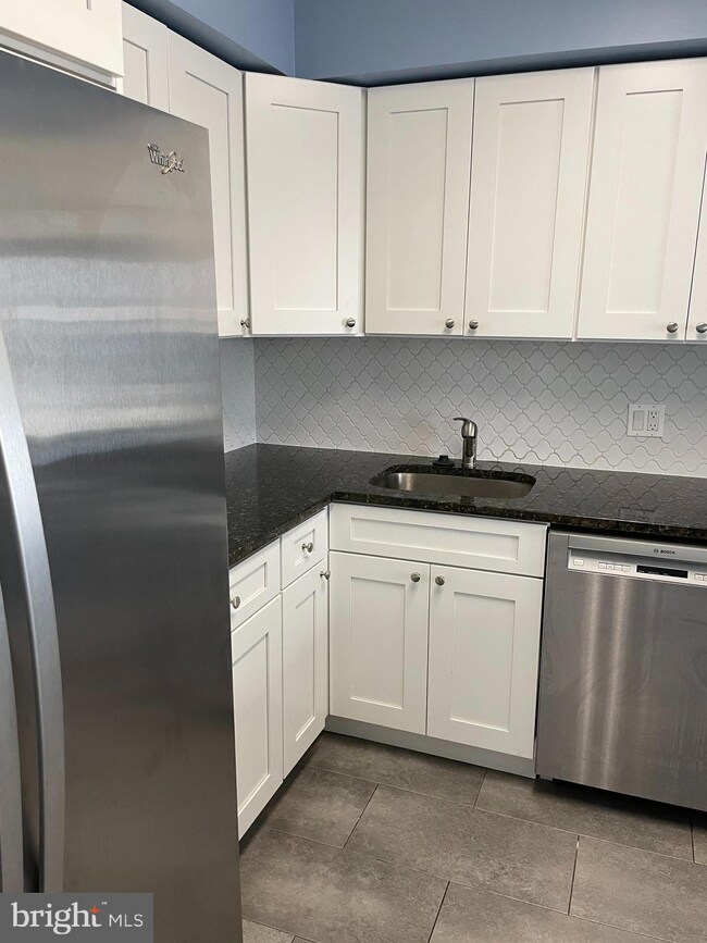 The Pines of Leisure World unit 1404, Silver Spring, MD 20906 - photo 2