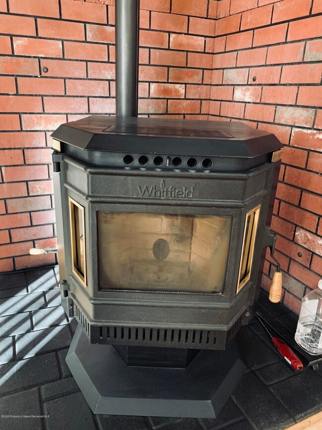 1064 E 7th St, Craig, CO 81625 - photo 3