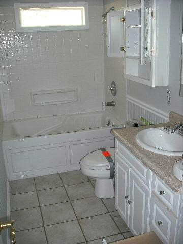full bath up