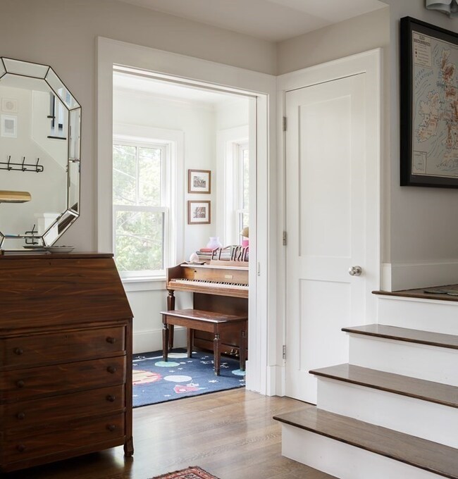 45 Saville St unit 2, Cambridge, MA 02138 - photo 4