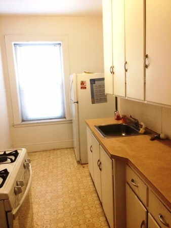1010 Massachusetts Ave unit 10, Cambridge, MA 02138 - photo 3