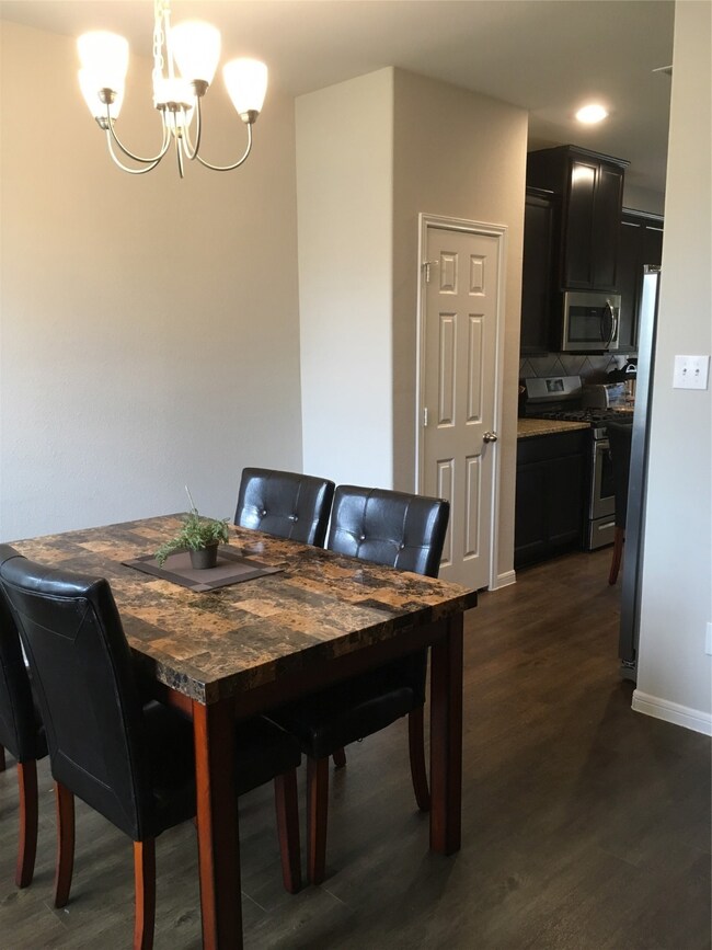 10045 Swift Fox Ct, Magnolia, TX 77354 - photo 7