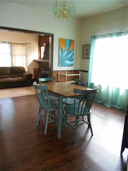 Spacious Dining Room