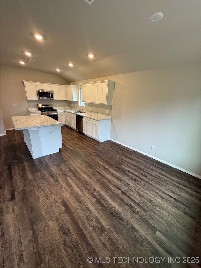 7108 S Maple Ave, Broken Arrow, OK 74011 - photo 3