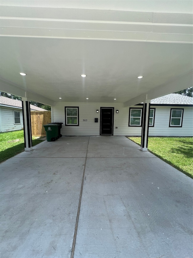 7613 Lady St, Houston, TX 77021 - photo 3