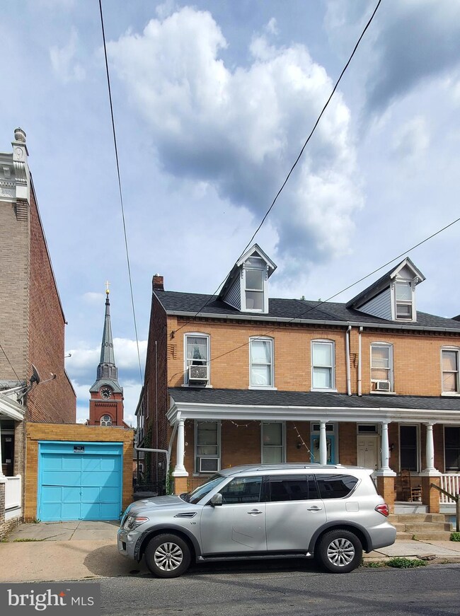 430 W Vine St, Lancaster, PA 17603 - photo 4