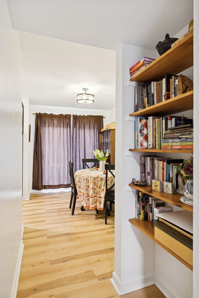 500 Paragon Mills Rd unit K6, Nashville, TN 37211 - photo 7