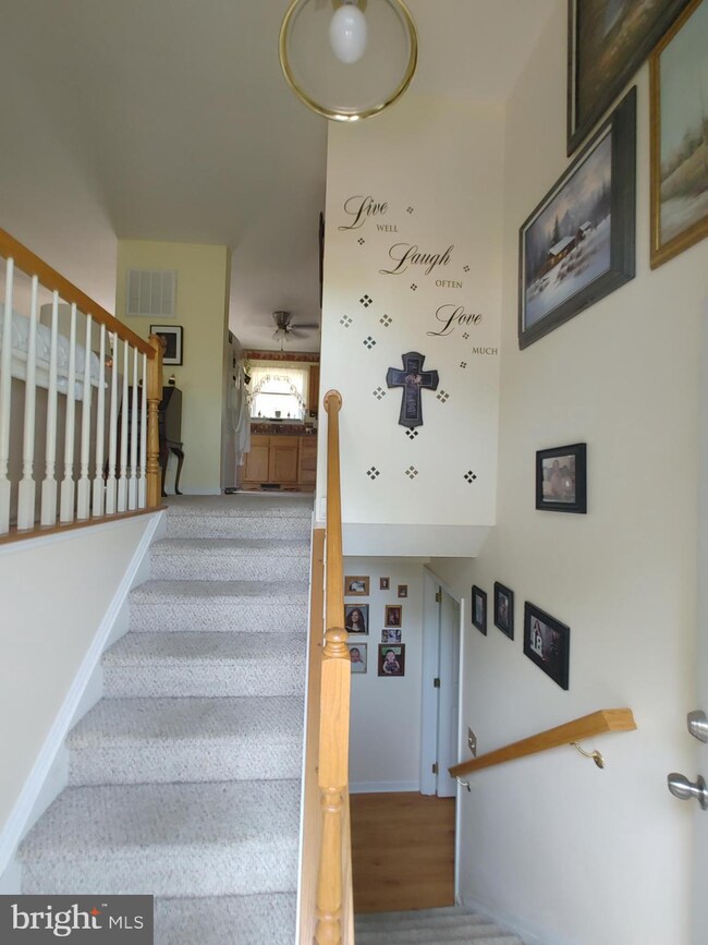 289 Farm View Rd, Front Royal, VA 22630 - photo 2