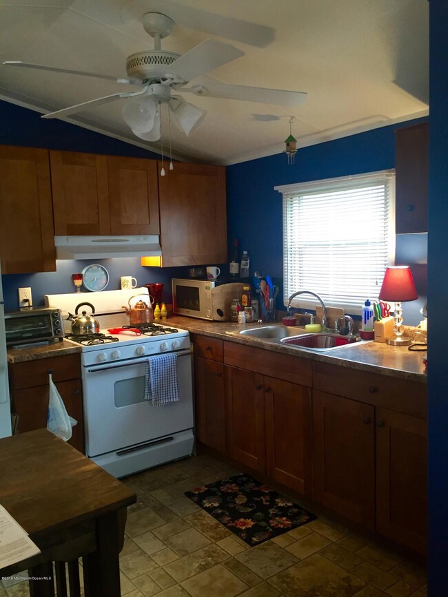 1820 New Jersey 35 unit 63, Wall Township, NJ 07719 - photo 7