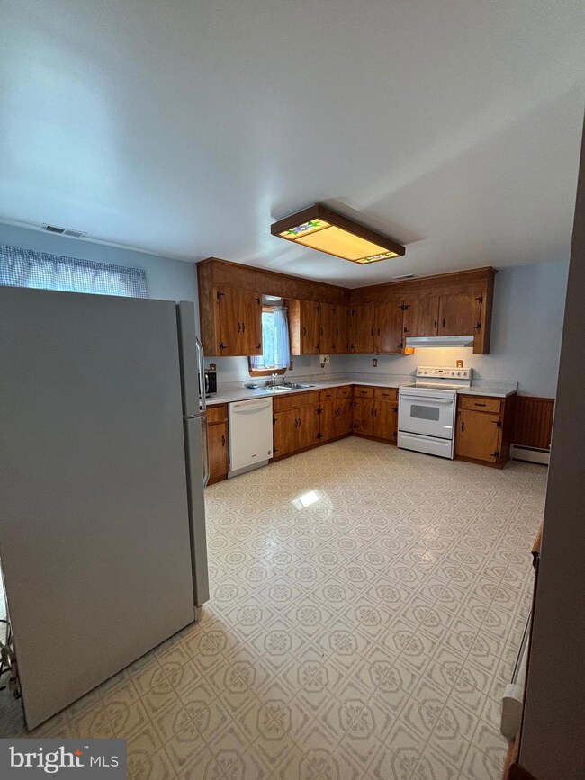 141 Klee Mill Rd, Sykesville, MD 21784 - photo 4