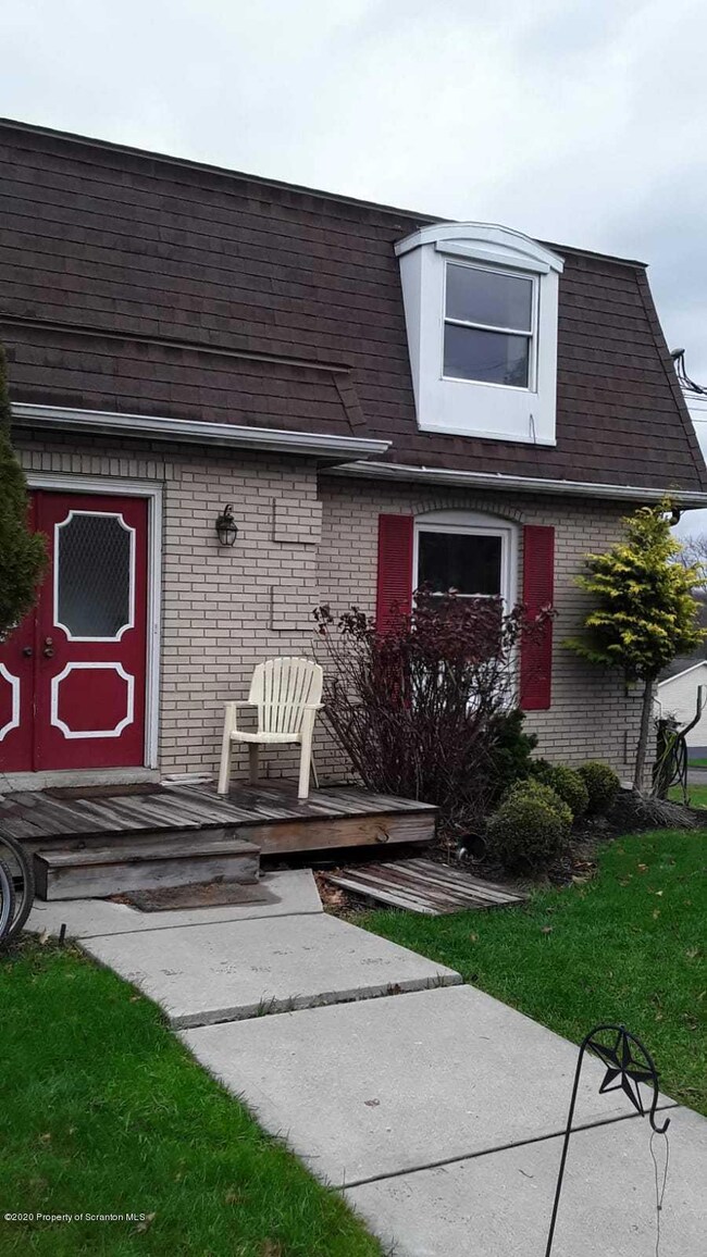 11 Pine Dr, Shavertown, PA 18708 - photo 4