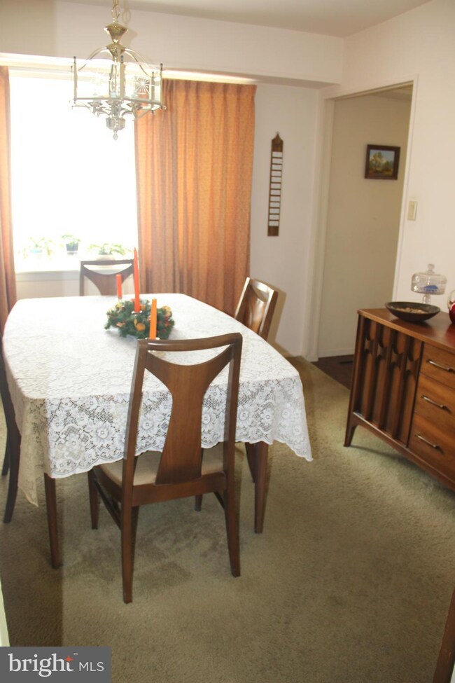 12401 Seabury Ln, Bowie, MD 20715 - photo 4