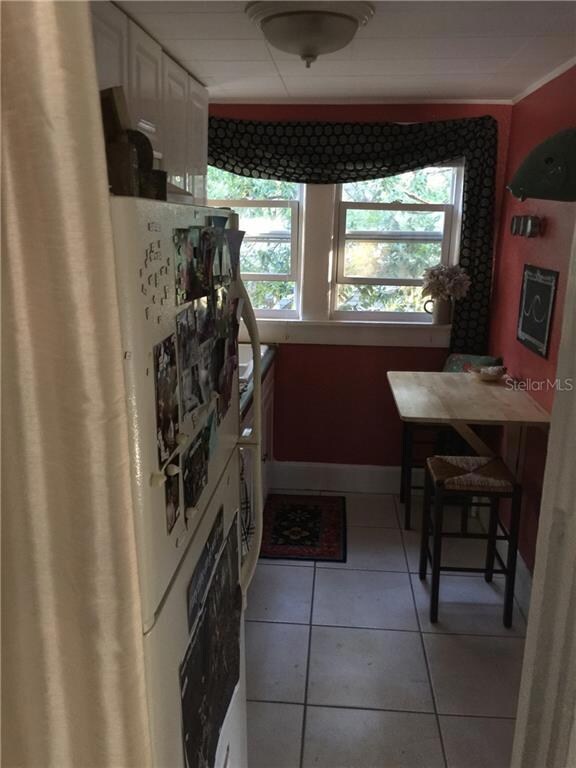 1064 11th Ave N unit Up, Saint Petersburg, FL 33705 - photo 2