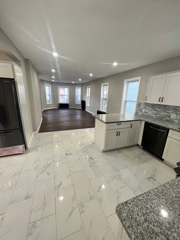 1 Dexter St, Haverhill, MA 01830 - photo 3