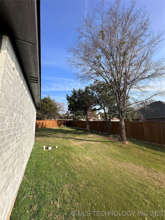 3308 Seabiscuit, Durant, OK 74701 - photo 7