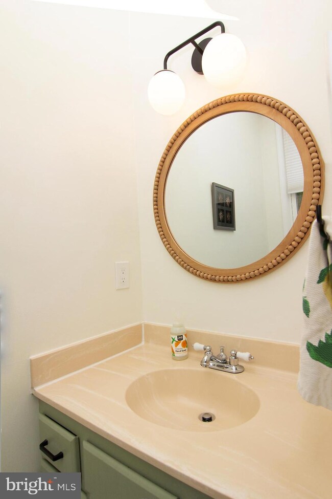 5909 Cedar Fern Ct, Columbia, MD 21044 - photo 4