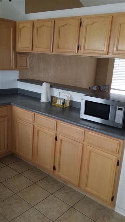 420 Katherine Dr, Horizon City, TX 79928 - photo 6