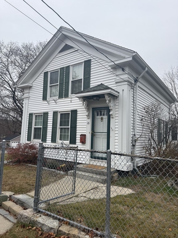 16 Barber St, Medway, MA 02053 - photo 2