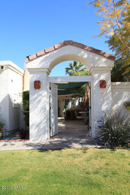 courtyard entry