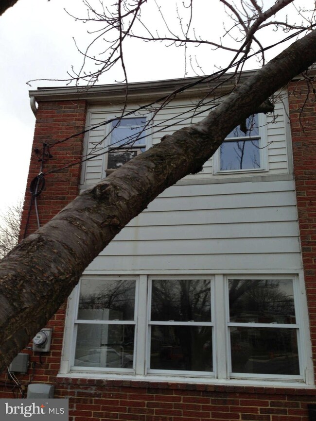 433 Caledonia Ave, Halethorpe, MD 21227 - photo 3