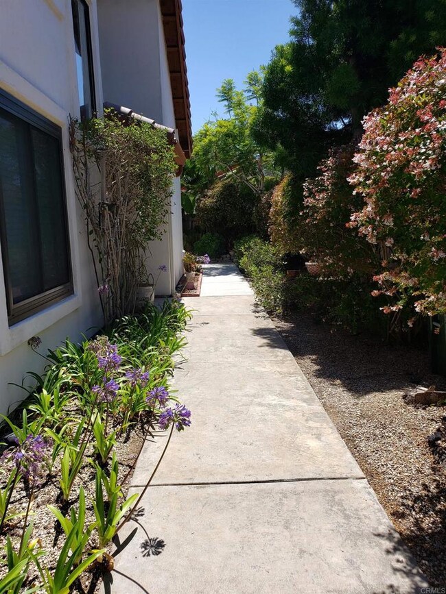 2027 Coolngreen Way, Encinitas, CA 92024 - photo 2