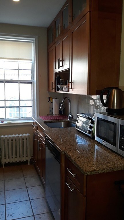 Puritan Arms unit 415, Cambridge, MA 02138 - photo 4