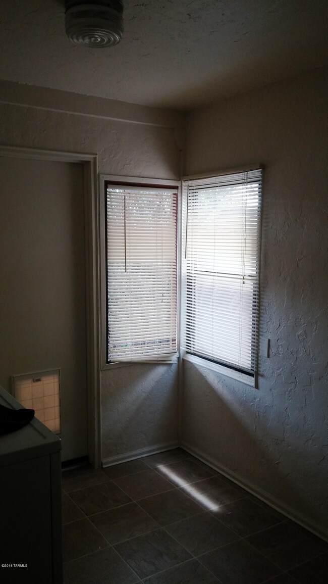 2022 E 2nd St, Tucson, AZ 85719 - photo 6