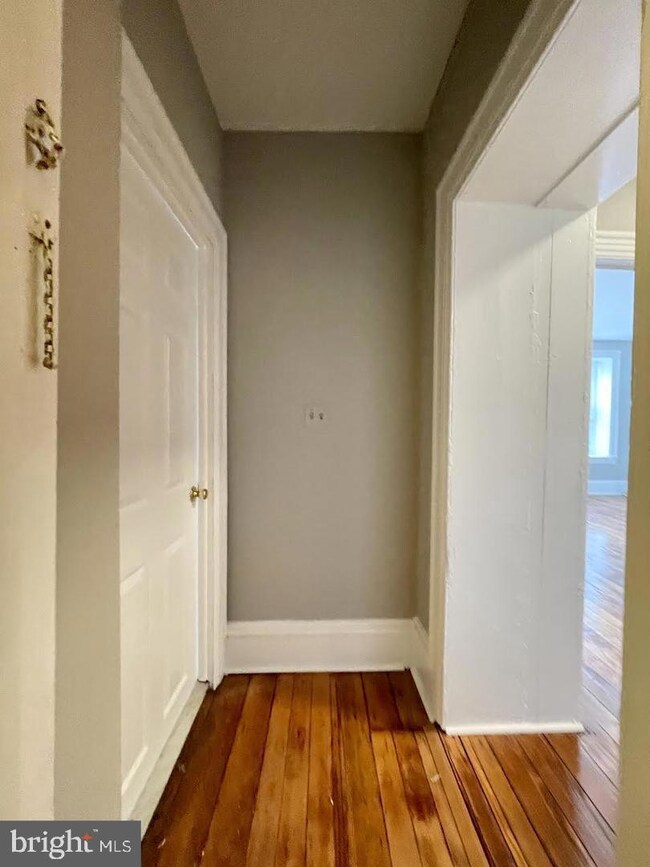 114 E 6th Ave unit 2, Conshohocken, PA 19428 - photo 5