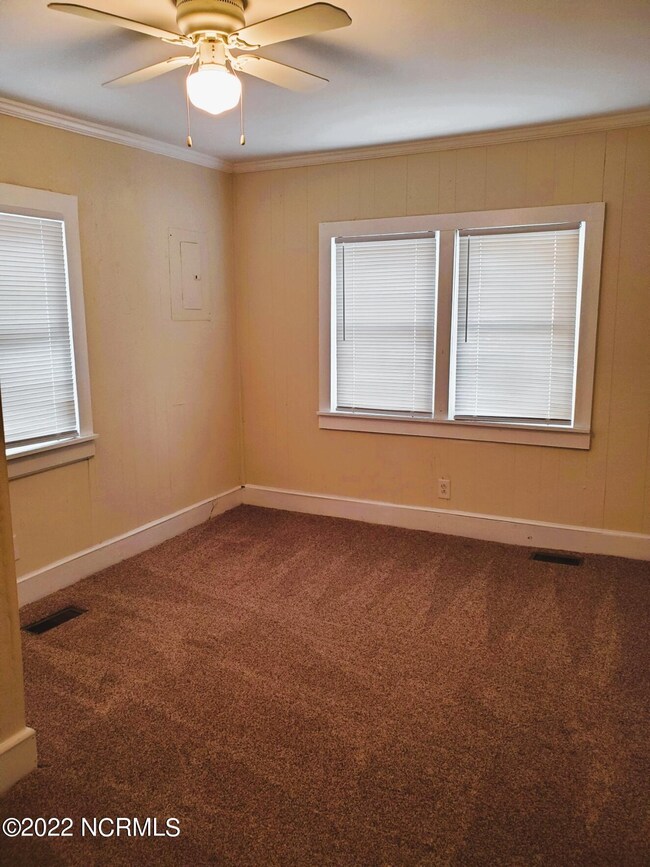 2418 Jones St, Winterville, NC 28590 - photo 7