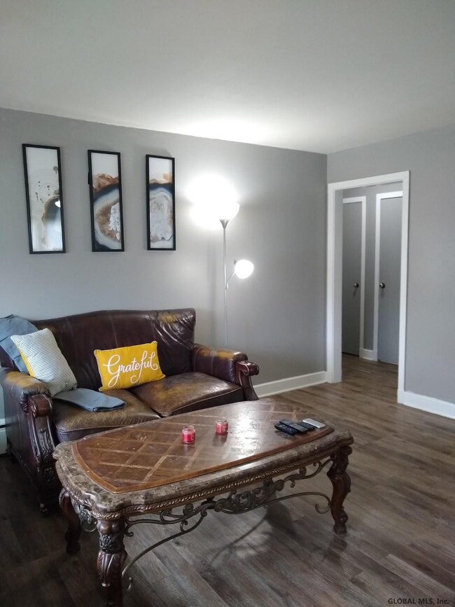 38 Joelson Ct, Albany, NY 12209 - photo 3