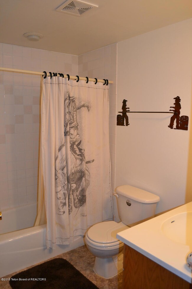Toso-downstairs-bath