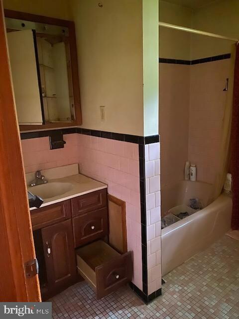 7920 Elizabeth Rd, Pasadena, MD 21122 - photo 4