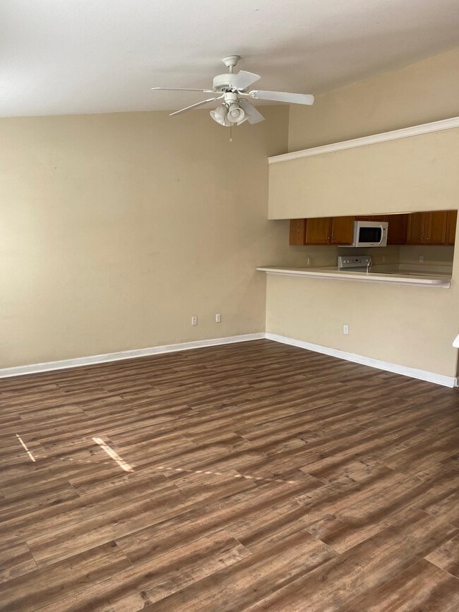 26 Guinevere Ln, Crawfordville, FL 32327 - photo 2